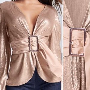 ✨HOST PICK✨ GOLD BELTED SEQUIN TOP 🔥🙌
